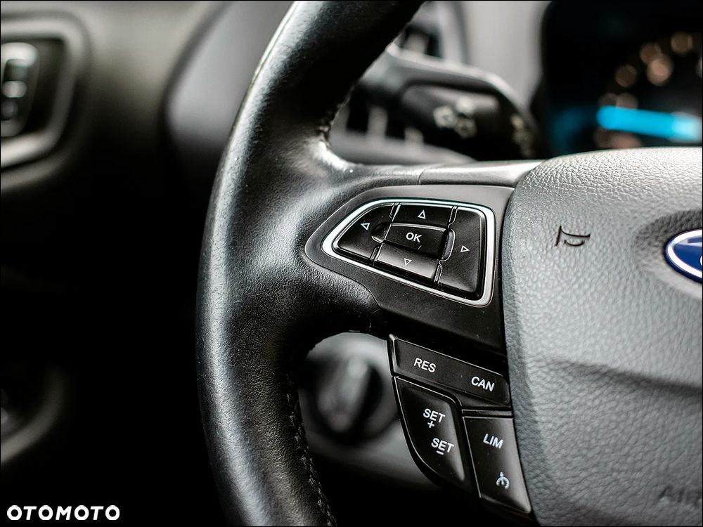 Ford Kuga - 19