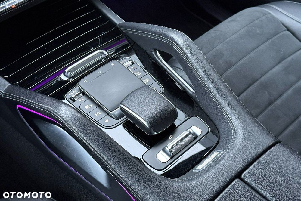 Mercedes-Benz GLE - 19