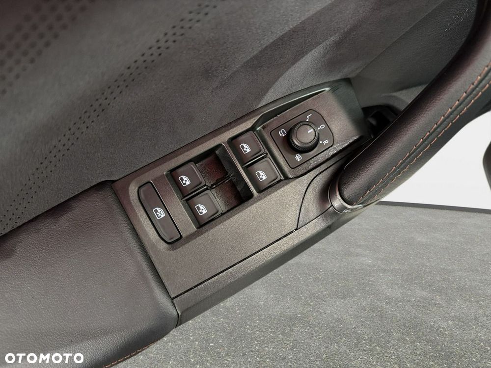 Cupra Leon Sportstourer 2.0 TSI 4Drive DSG - 33