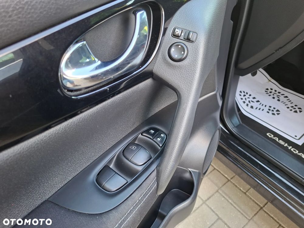 Nissan Qashqai 1.2 DIG-T N-Connecta - 14