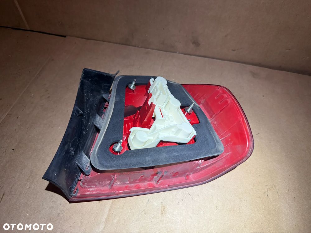 Lampa tylna BMW 3 E90 prawa lewa 6937457 6937458 OE - 8