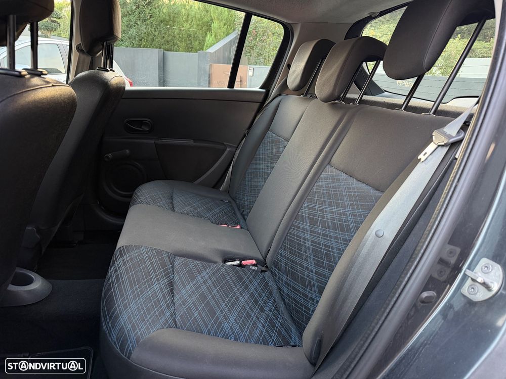 Renault Clio 1.5 dCi Confort - 13