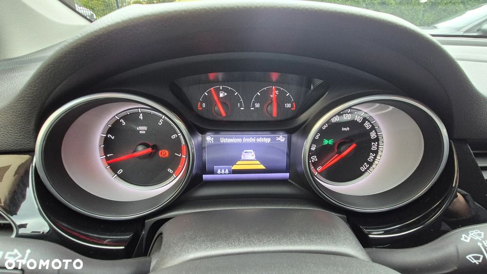 Opel Astra 1.4 Turbo Start/Stop Edition - 34