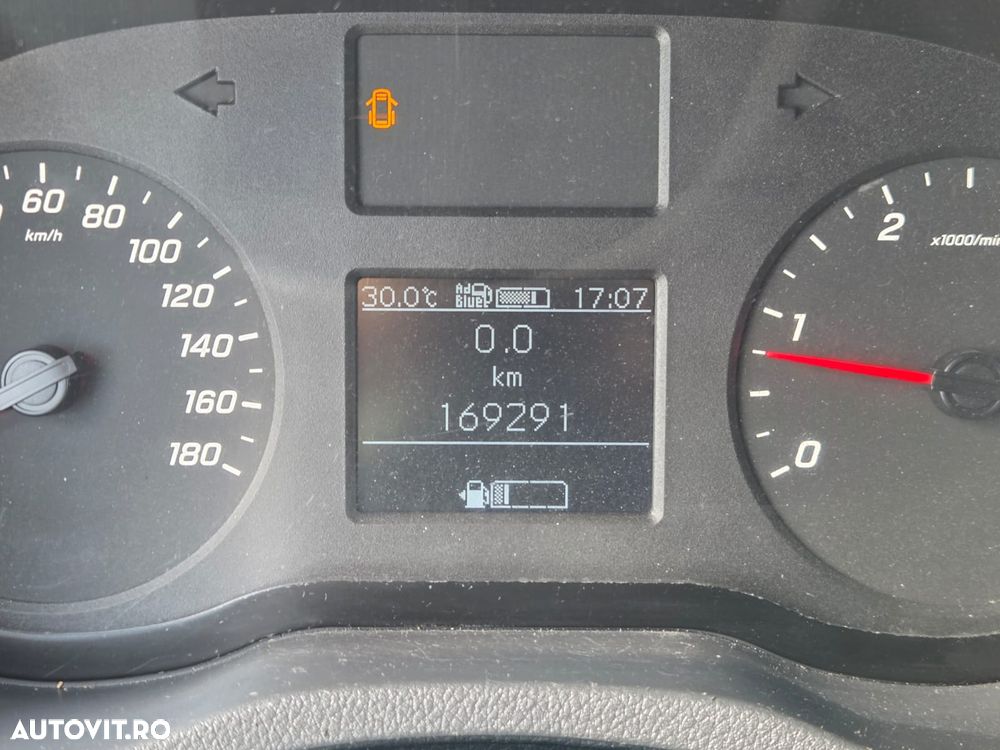 Mercedes-Benz Sprinter L3H2 - 35