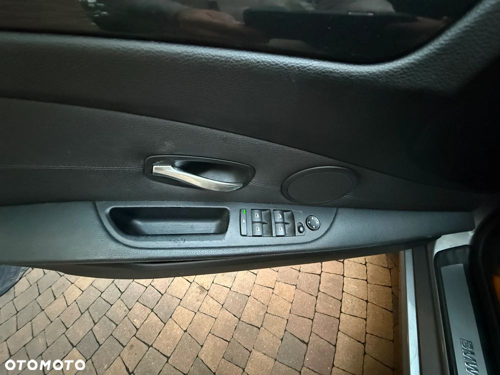 BMW Seria 5 530d xDrive - 6