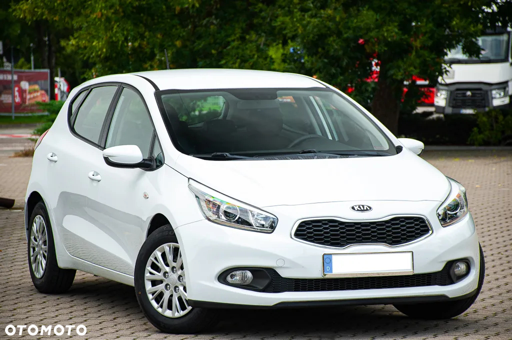 Kia Ceed 1.4 CVVT Vision - 2