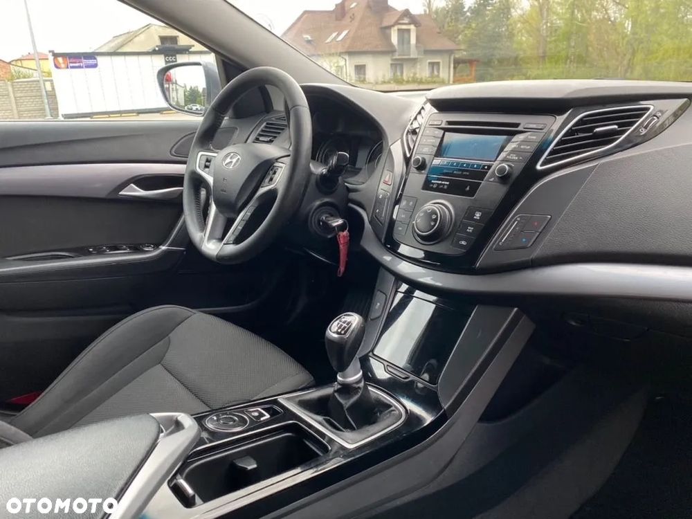 Hyundai i40 1.6 GDI Comfort + - 13