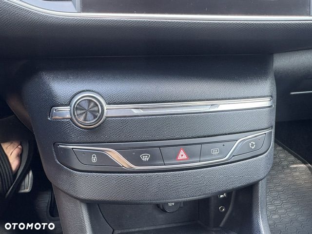 Peugeot 308 - 18