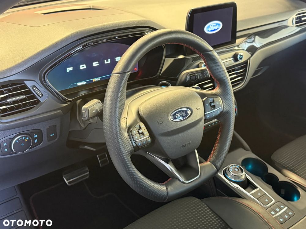 Ford Focus 1.5 EcoBlue Start-Stopp-System ST-LINE STYLE - 18