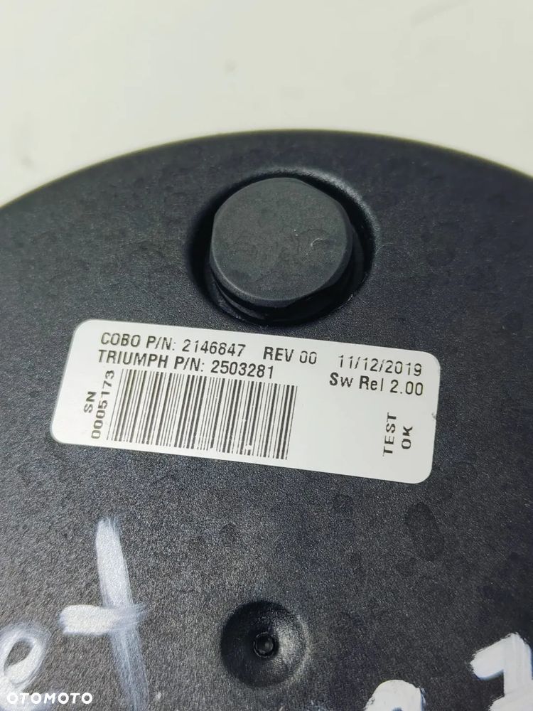 Licznik Triumph Rocket 3 - 4