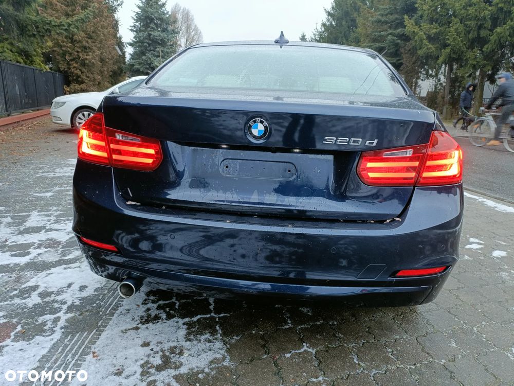 BMW Seria 3 320d Blue Performance Sport Line - 8