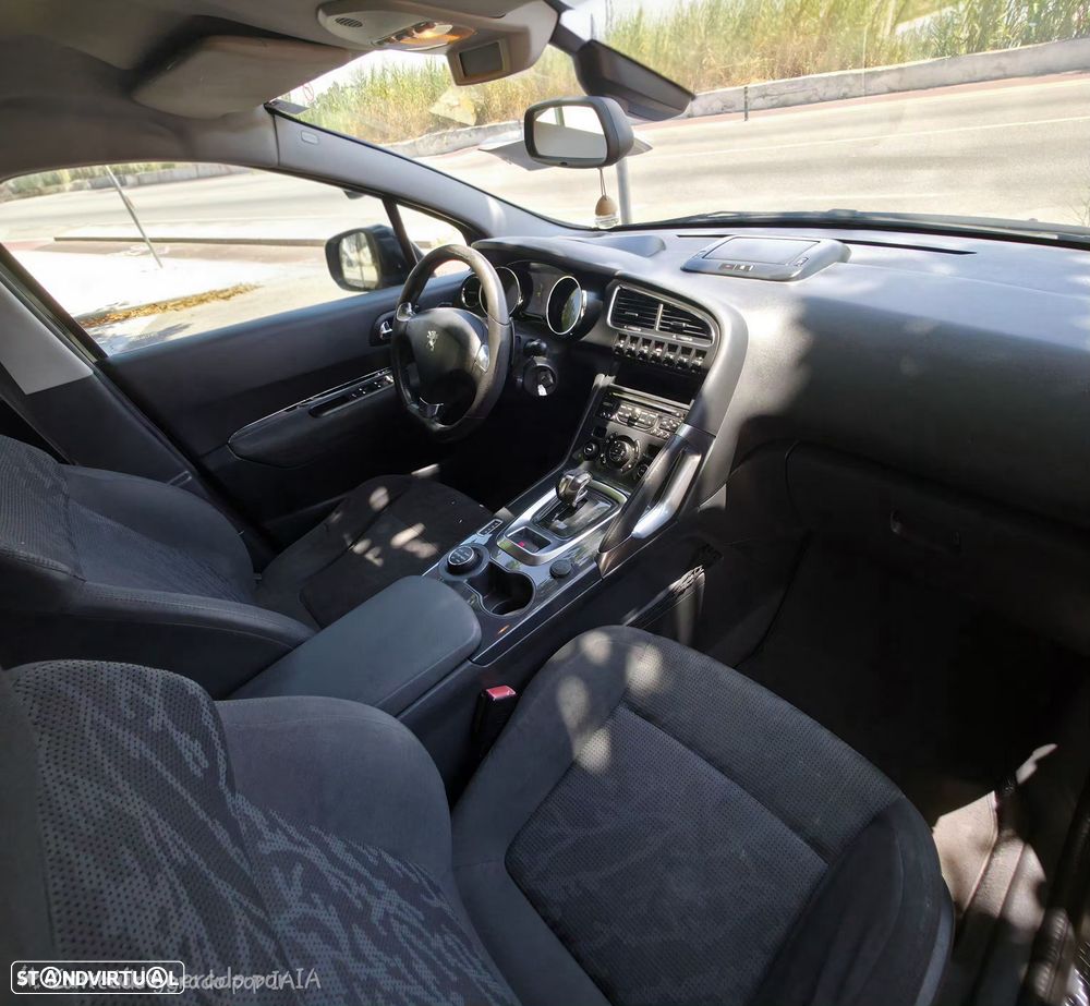Peugeot 3008 2.0 HDi Hybrid4 - 5