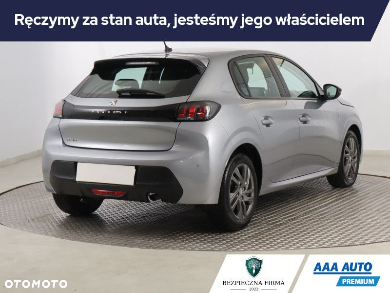 Peugeot 208 - 6