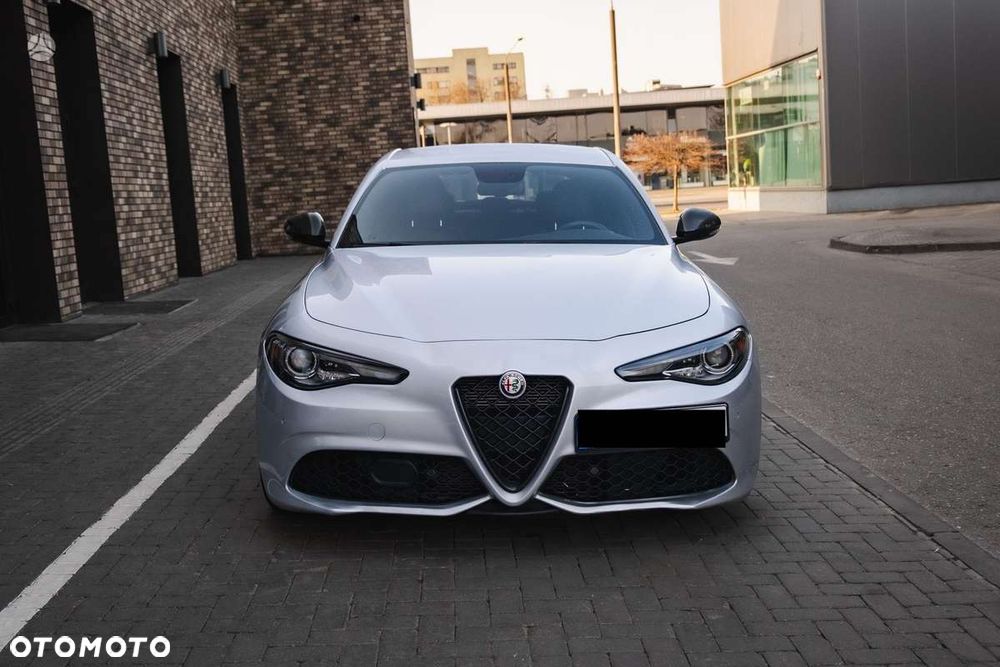 Alfa Romeo Giulia 2.0 Turbo 16V AT8 Veloce - 2