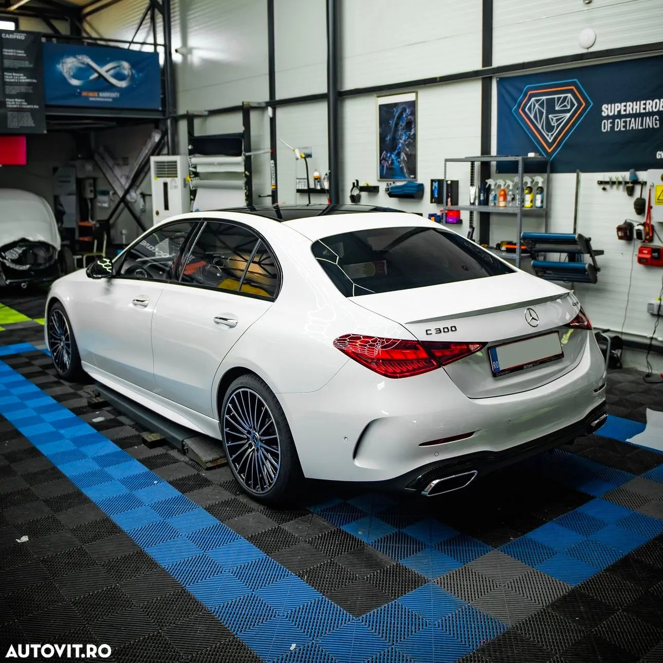 Mercedes-Benz C 300 MHEV 4MATIC - 2