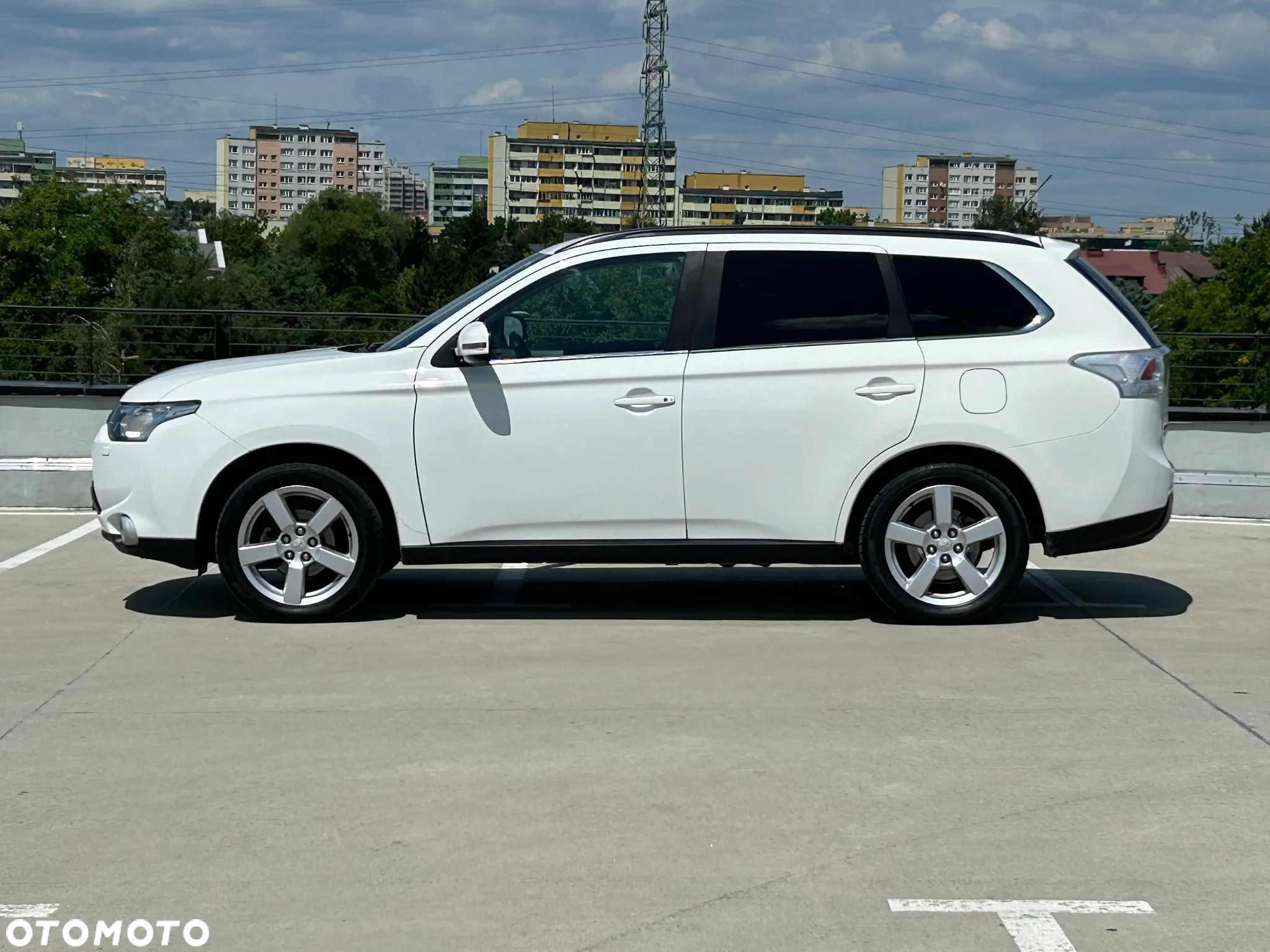 Mitsubishi Outlander 2.2 DI-D 4WD Intense - 3