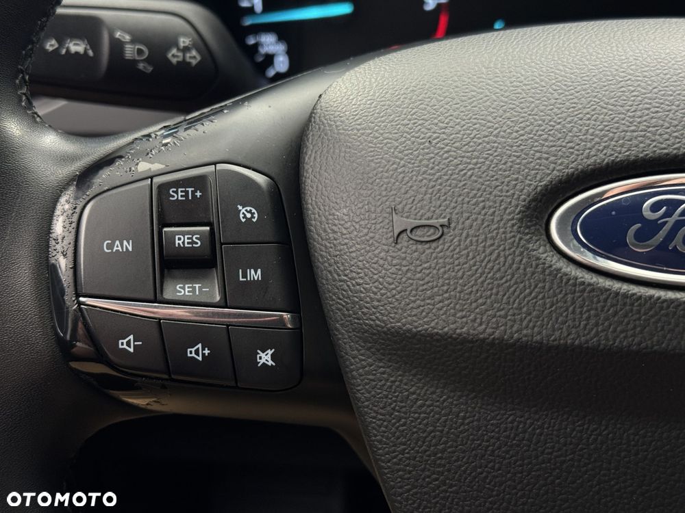 Ford Focus 1.5 EcoBlue Connected - 23