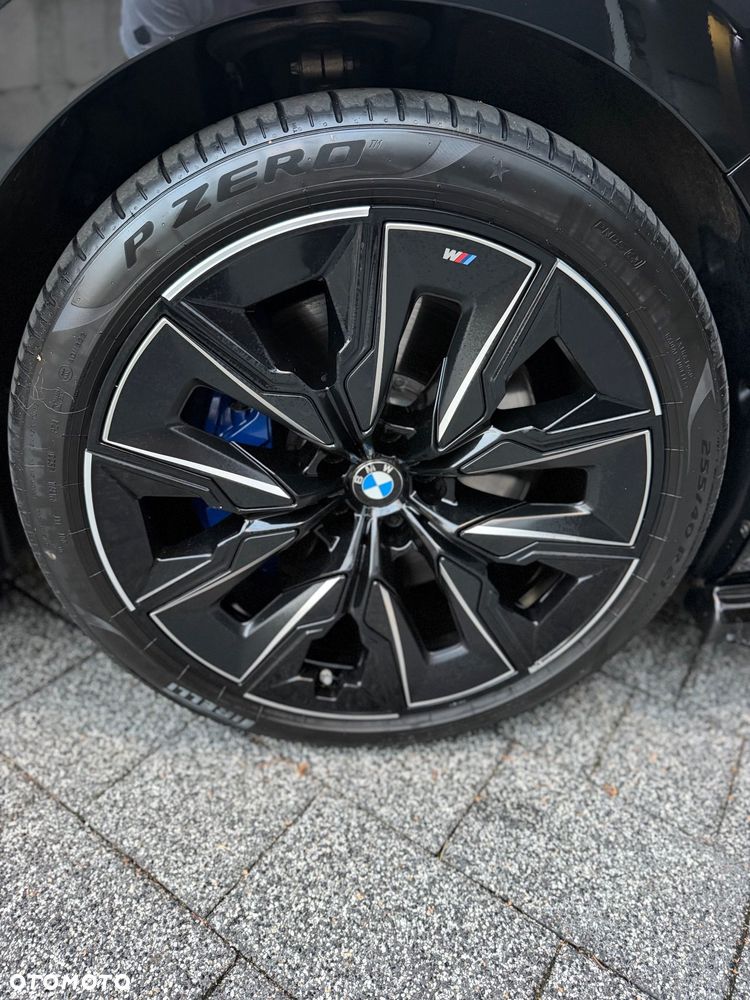 BMW Seria 7 - 11