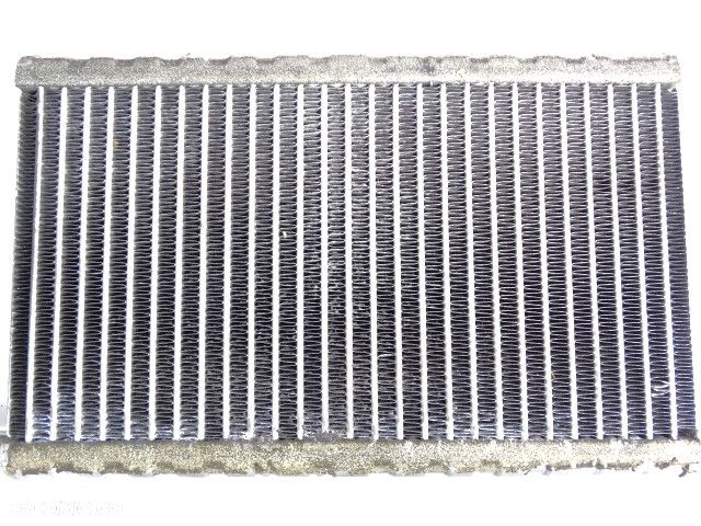 BMW 5 E60 E61  6 E63 E64  Parownik Klimatyzacji Chłodnica Chłodniczka Nagrzewnicy Europa   64116921070 6921070 64119238655 9238655 64116946043 6946043 BEHR  BMW 520d 523i 525i 530d 530i 530xi 530xd 540i 545i 550i M5 630i 645Ci 650i M6 635d - 4