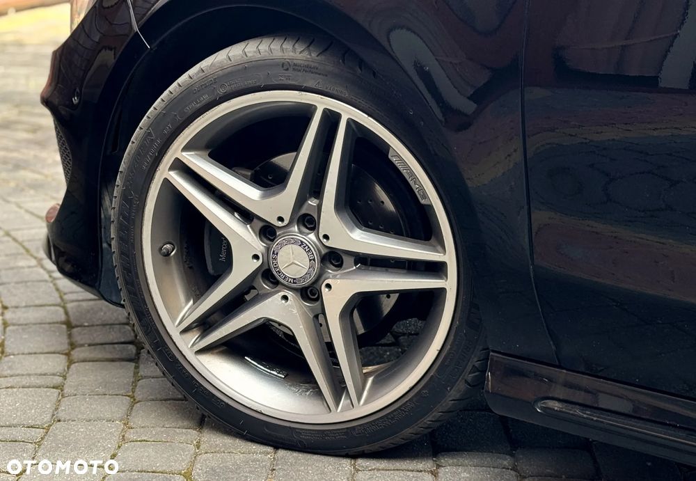 Mercedes-Benz CLA 180 7G-DCT AMG Line - 19