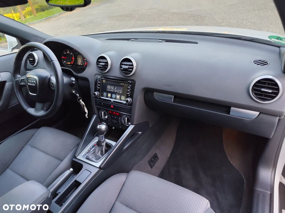 Audi A3 Sportback 2.0 TDI DPF S tronic Ambiente - 19