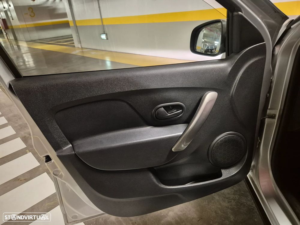 Dacia Sandero 0.9 TCe Stepway - 27