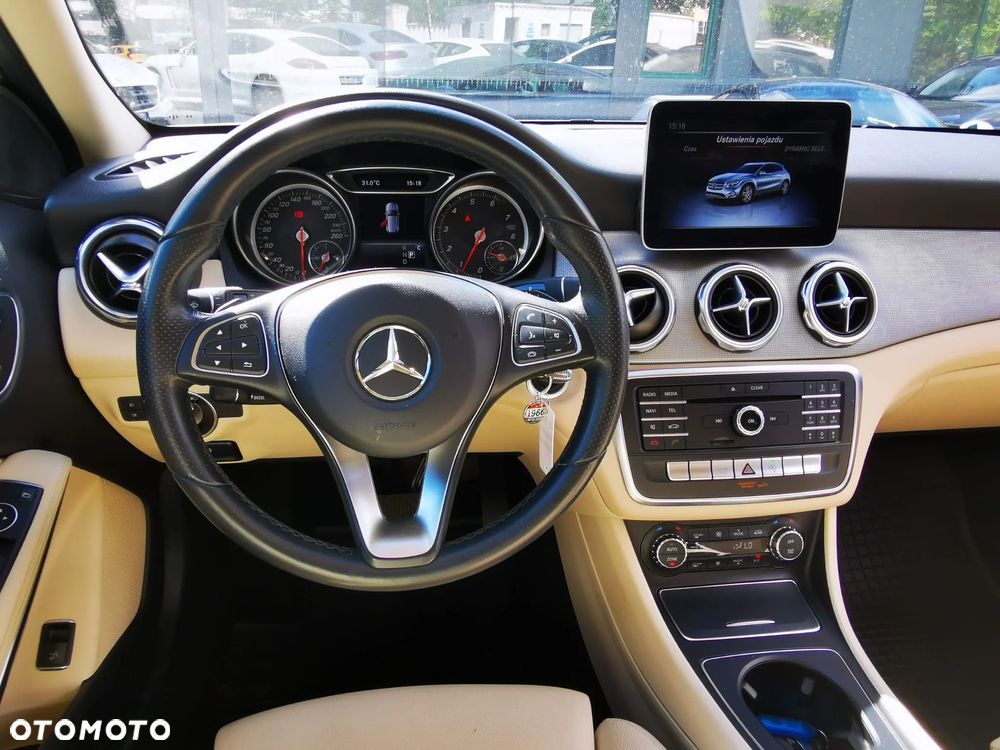 Mercedes-Benz GLA 250 7G-DCT UrbanStyle Edition - 6