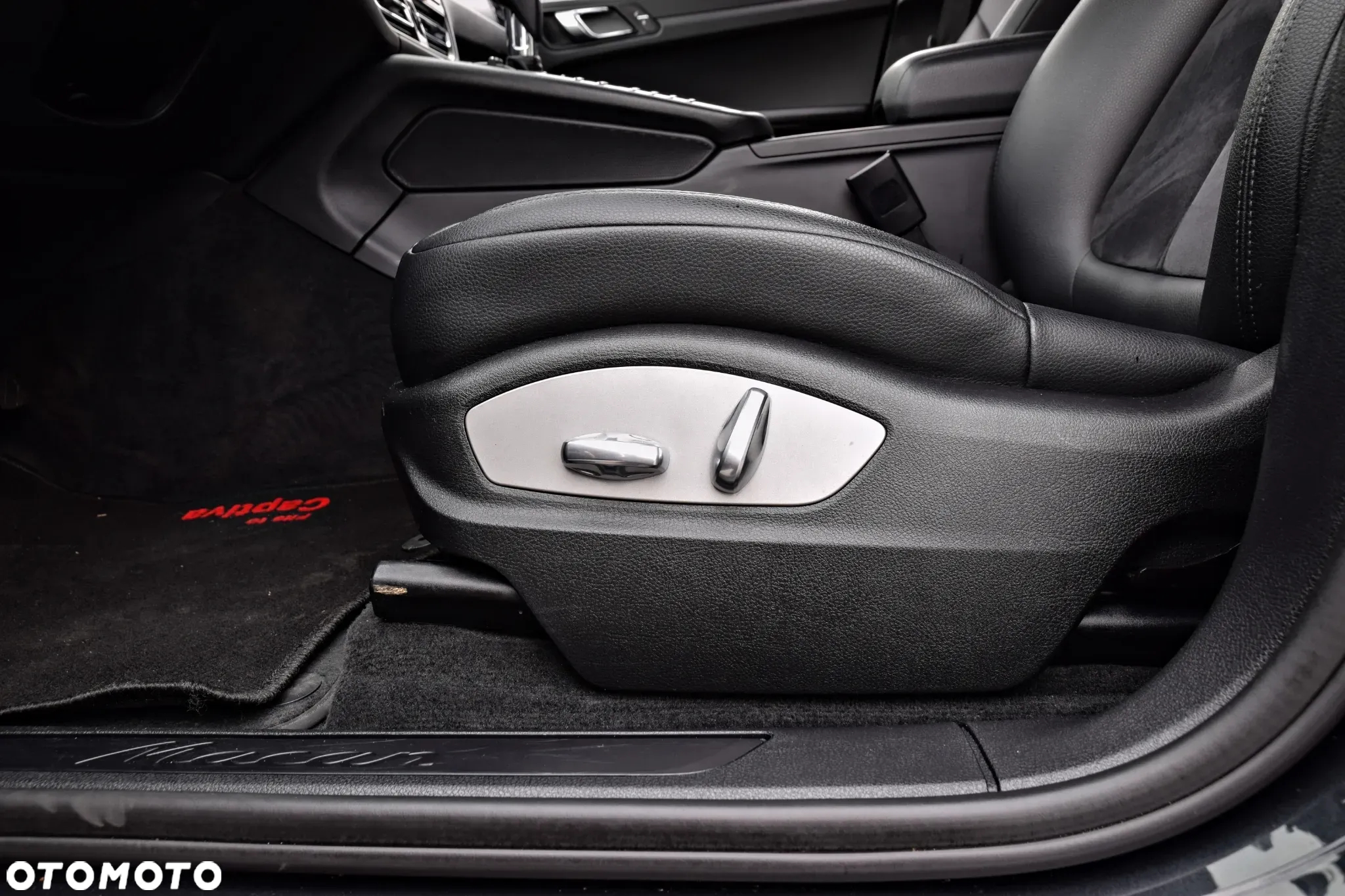Porsche Macan Standard - 38