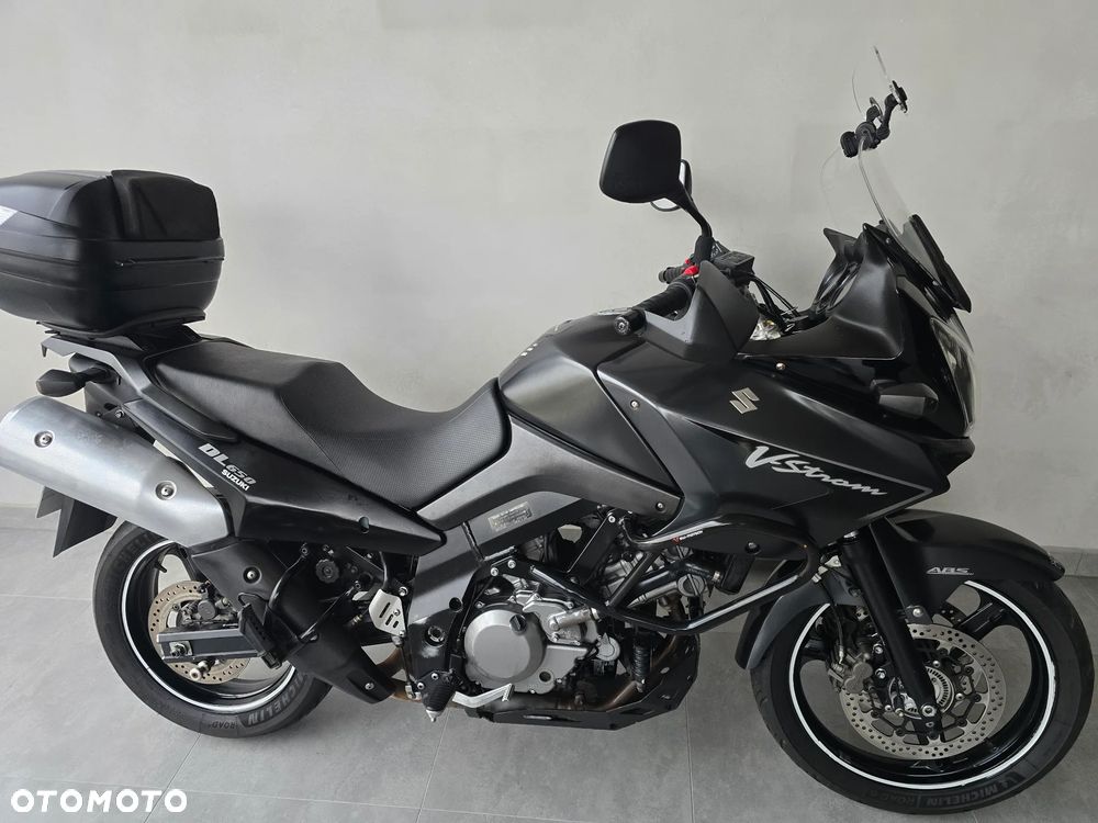Suzuki V-STROM - 30