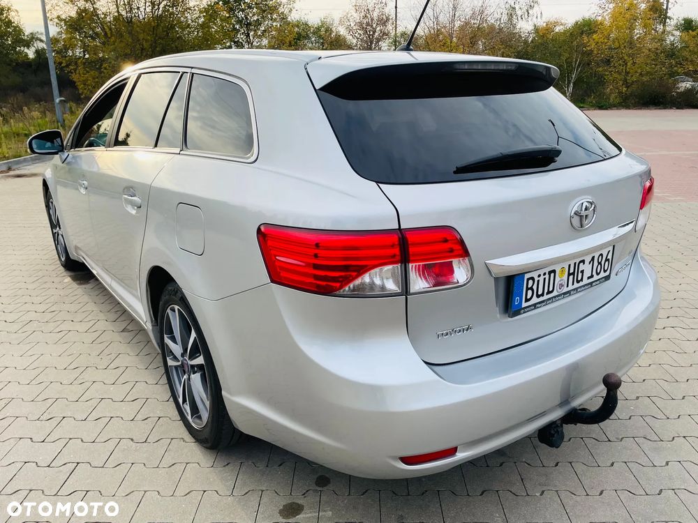 Toyota Avensis 1.8 Multidrive S Executive - 4