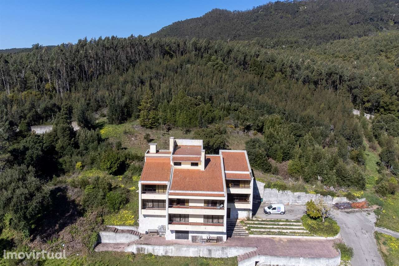 Moradia 10 assoalhadas com vista deslumbrante de Mar e de Serra. - Grande imagem: 3/42