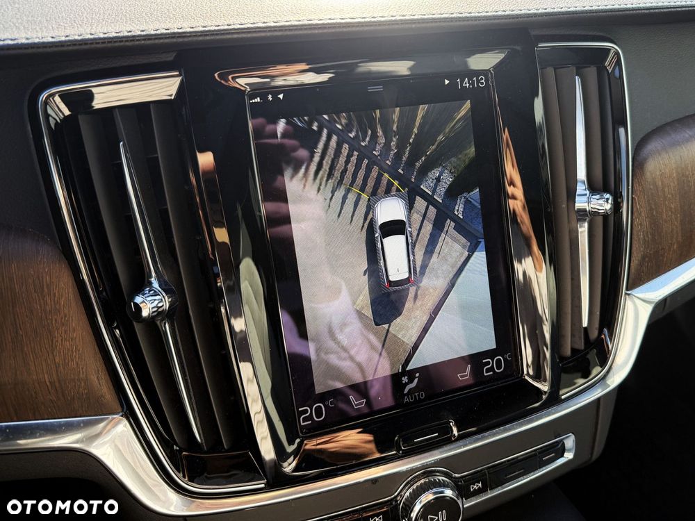 Volvo V90 Cross Country - 14