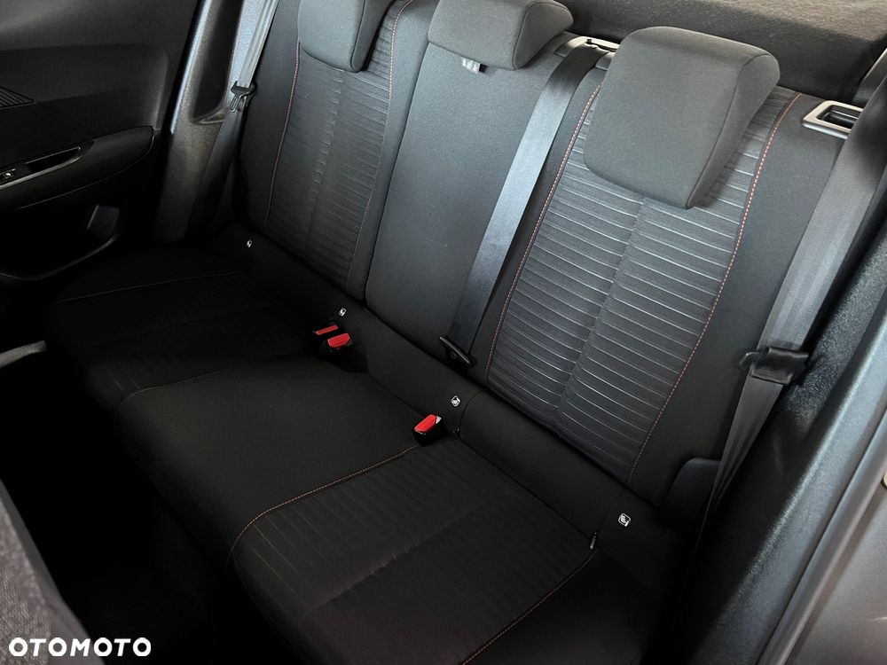 Peugeot 2008 - 29