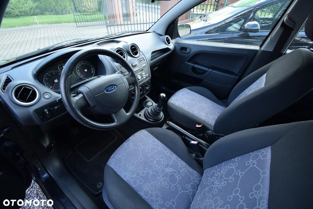 Ford Fiesta 1.3 - 11