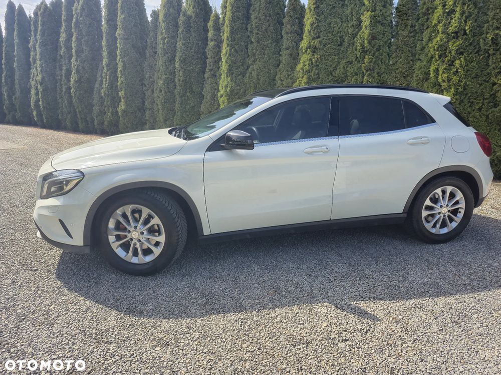 Mercedes-Benz GLA 200 (CDI) d 4-Matic - 3
