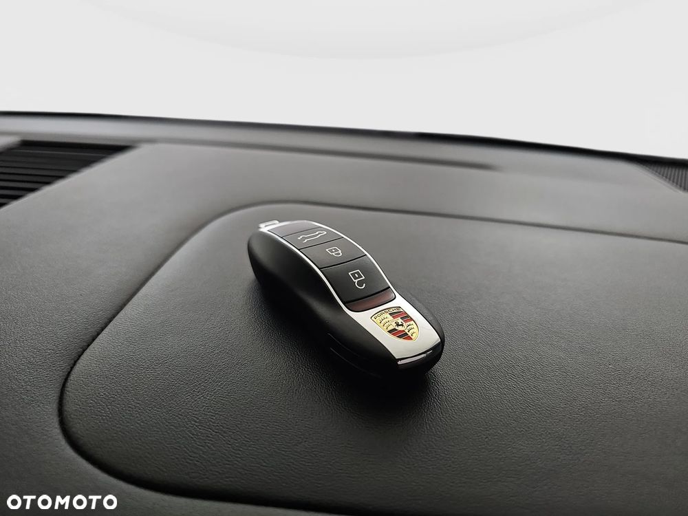 Porsche Macan Standard - 23