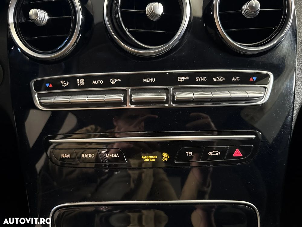 Mercedes-Benz C - 19