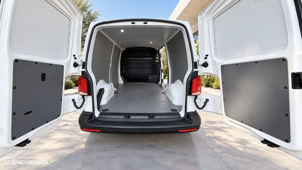 VW Transporter 2.0 TDI L2H1 - 33