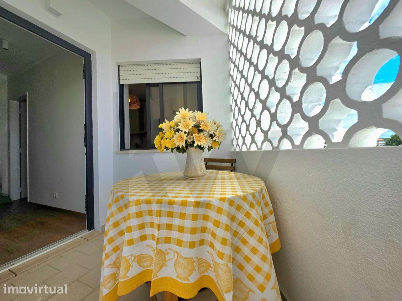 Um Refúgio na Foz do Arelho: Apartamento T2 Remodelado, Mobilado e Equ - Grande imagem: 2/28