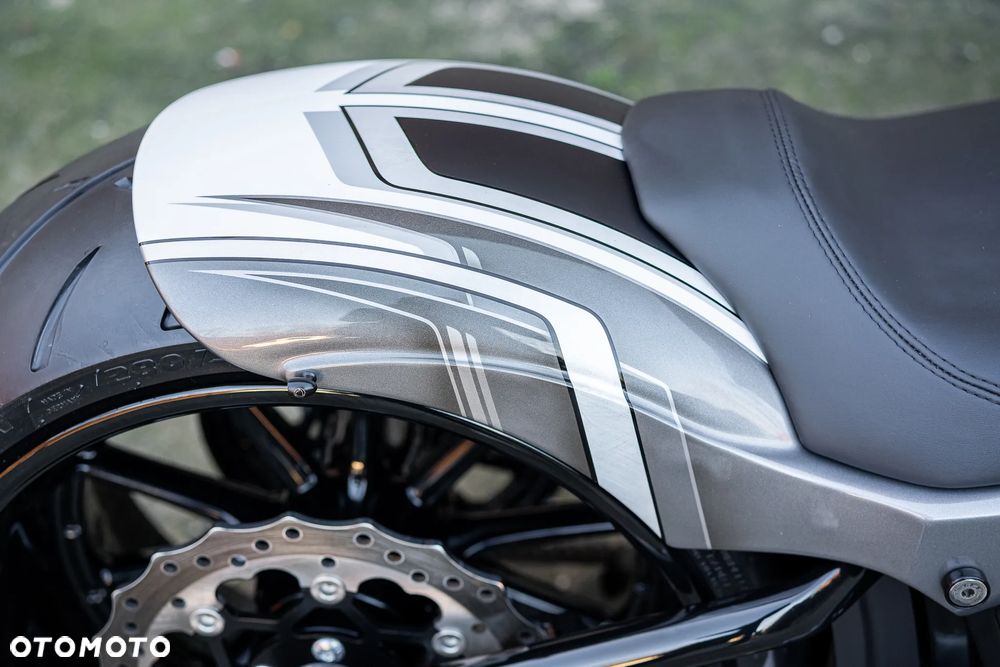 Harley-Davidson Softail Fat Boy - 33