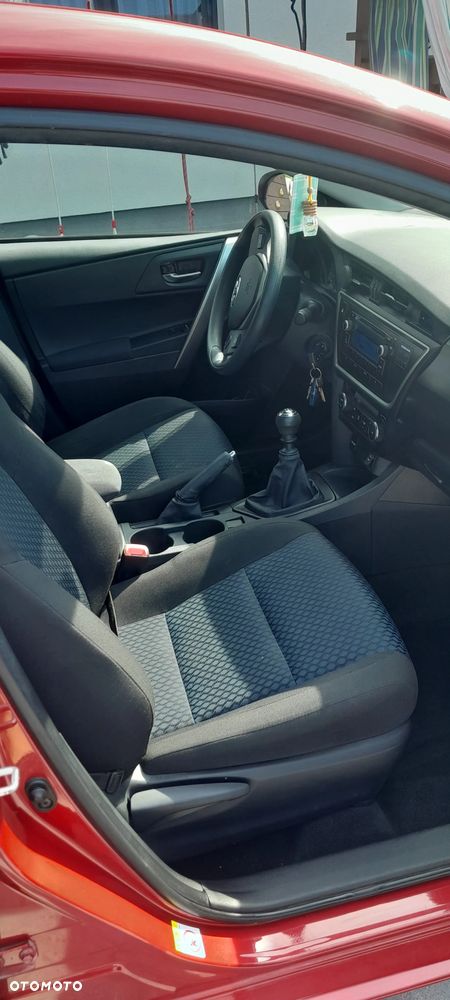 Toyota Auris 1.33 VVT-i Life Comfort - 20