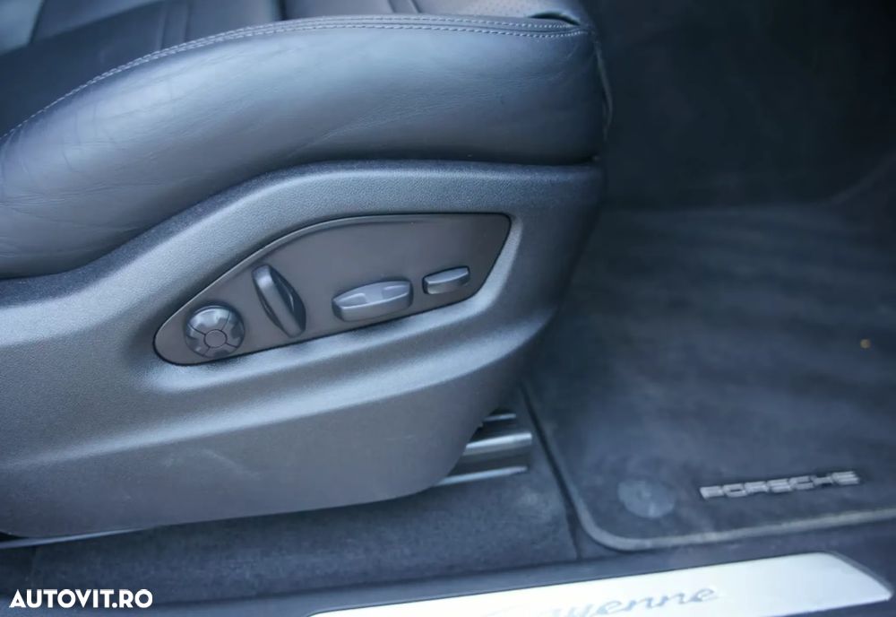 Porsche Cayenne E-Hybrid - 9