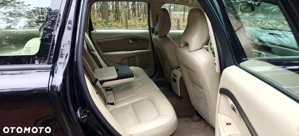 Volvo XC 70 D5 AWD Momentum - 16