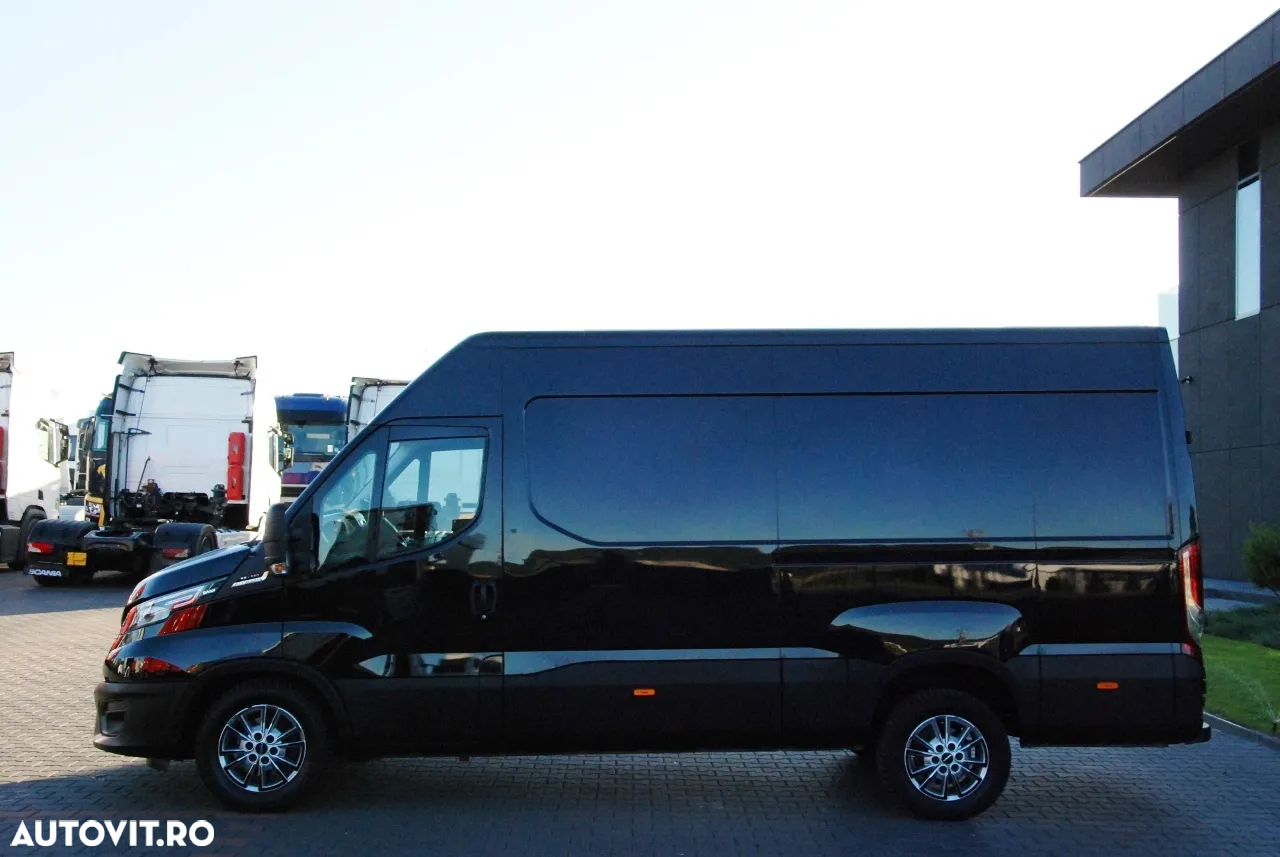 Iveco DAILY 35-180 / TABLĂ / 2022 / HI-MATIC / Opțiune completă / NEGRU METALIC / IMPORTAT / CONTRACT DE SERVICE POST-SERVICE - 4