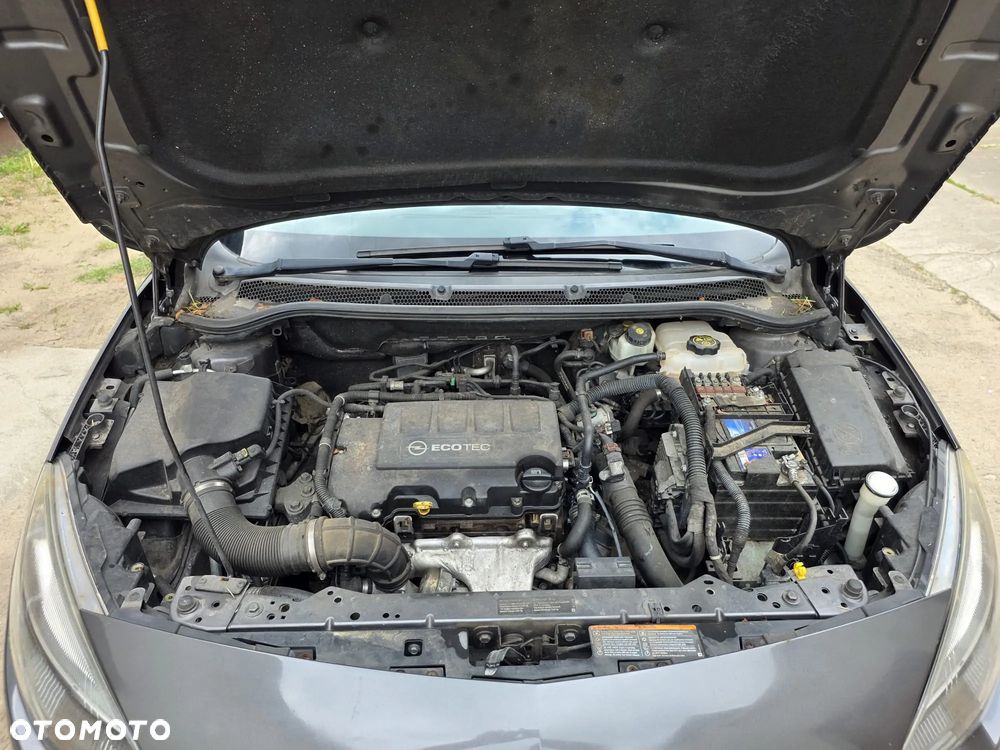 Opel Astra 1.4 Turbo Edition Sport - 23