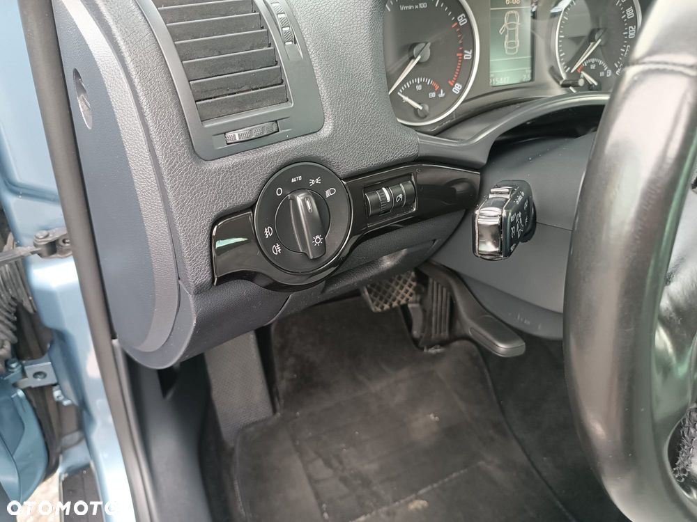 Skoda Octavia 1.8 TSI L&K DSG - 13