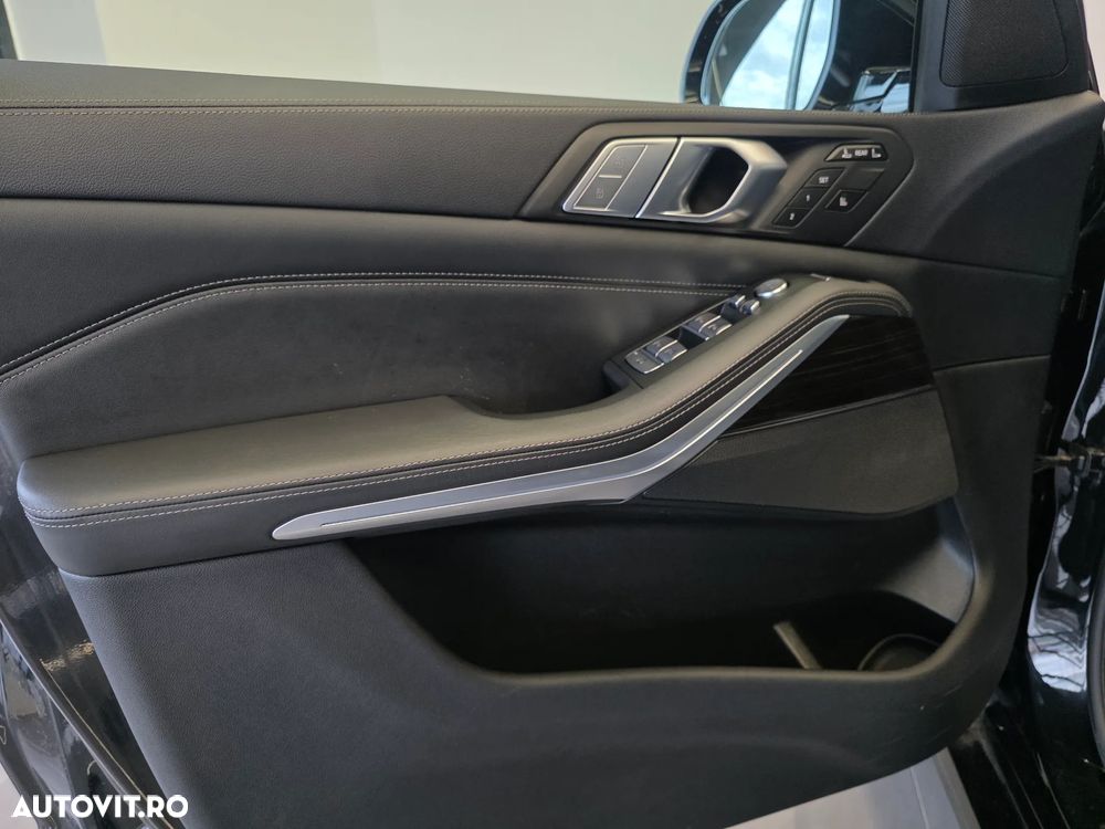 BMW X7 xDrive40i - 26