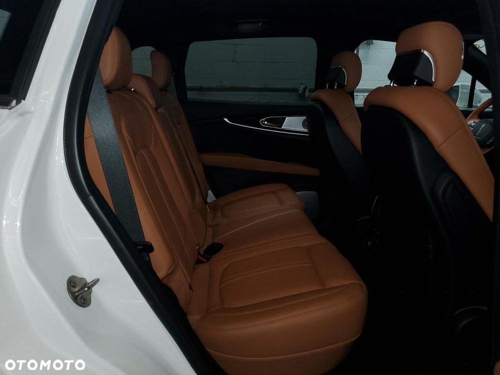 Lincoln Nautilus - 9