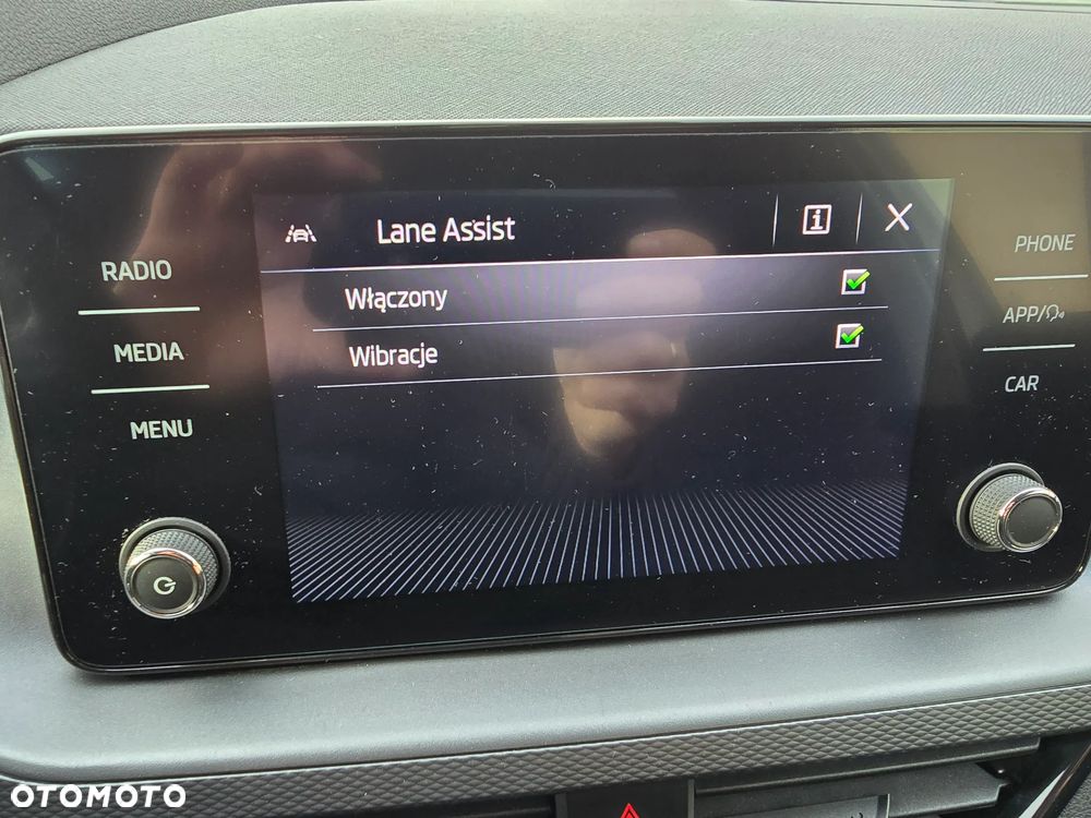 Skoda Kamiq 1.0 TSI Ambition DSG - 26