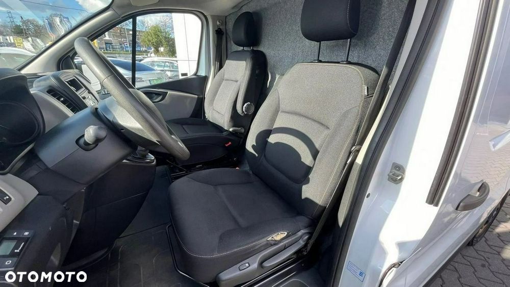 Renault Trafic - 19